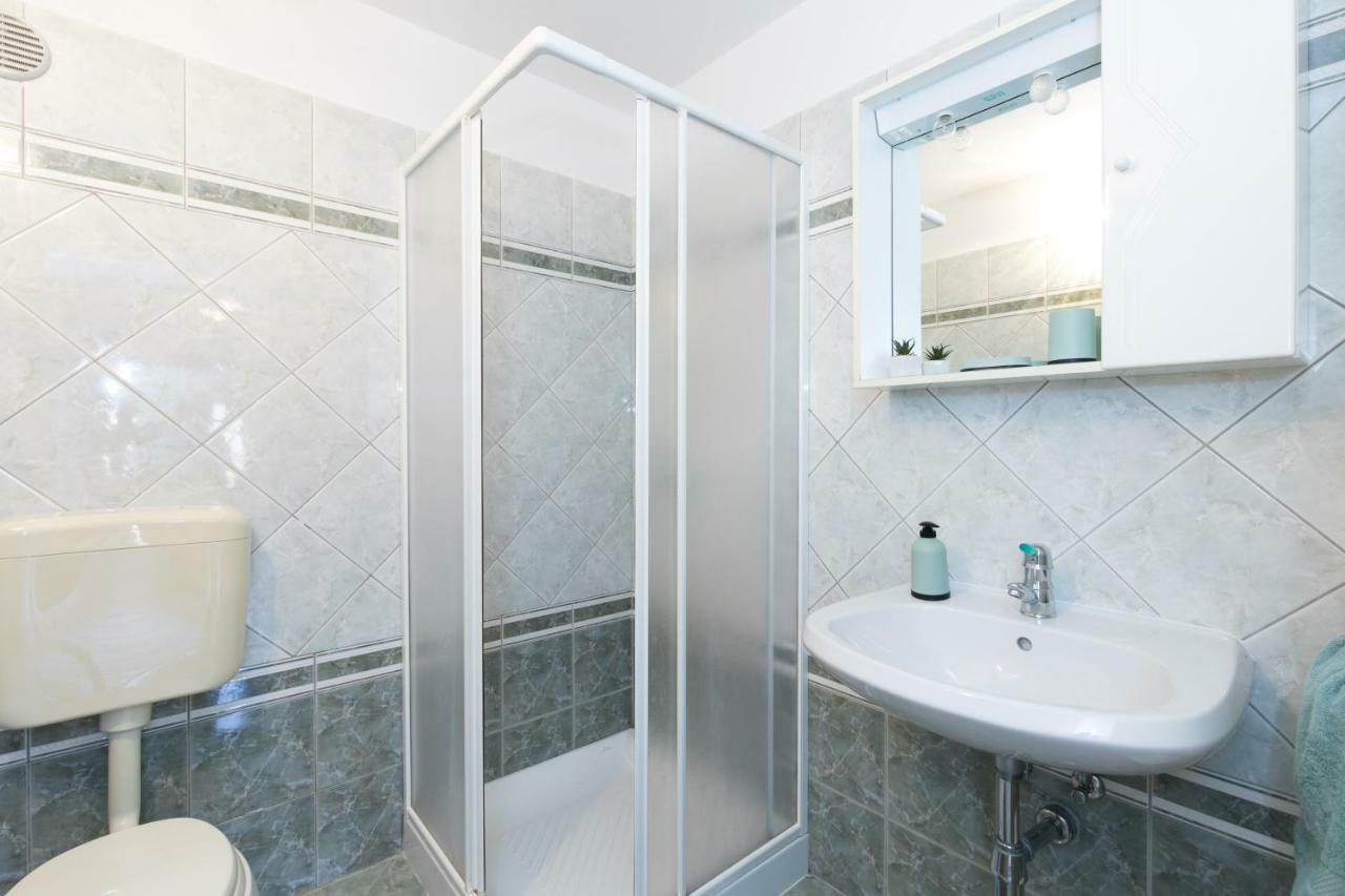 Apartment Adrijana เวอร์บนิค ภายนอก รูปภาพ
