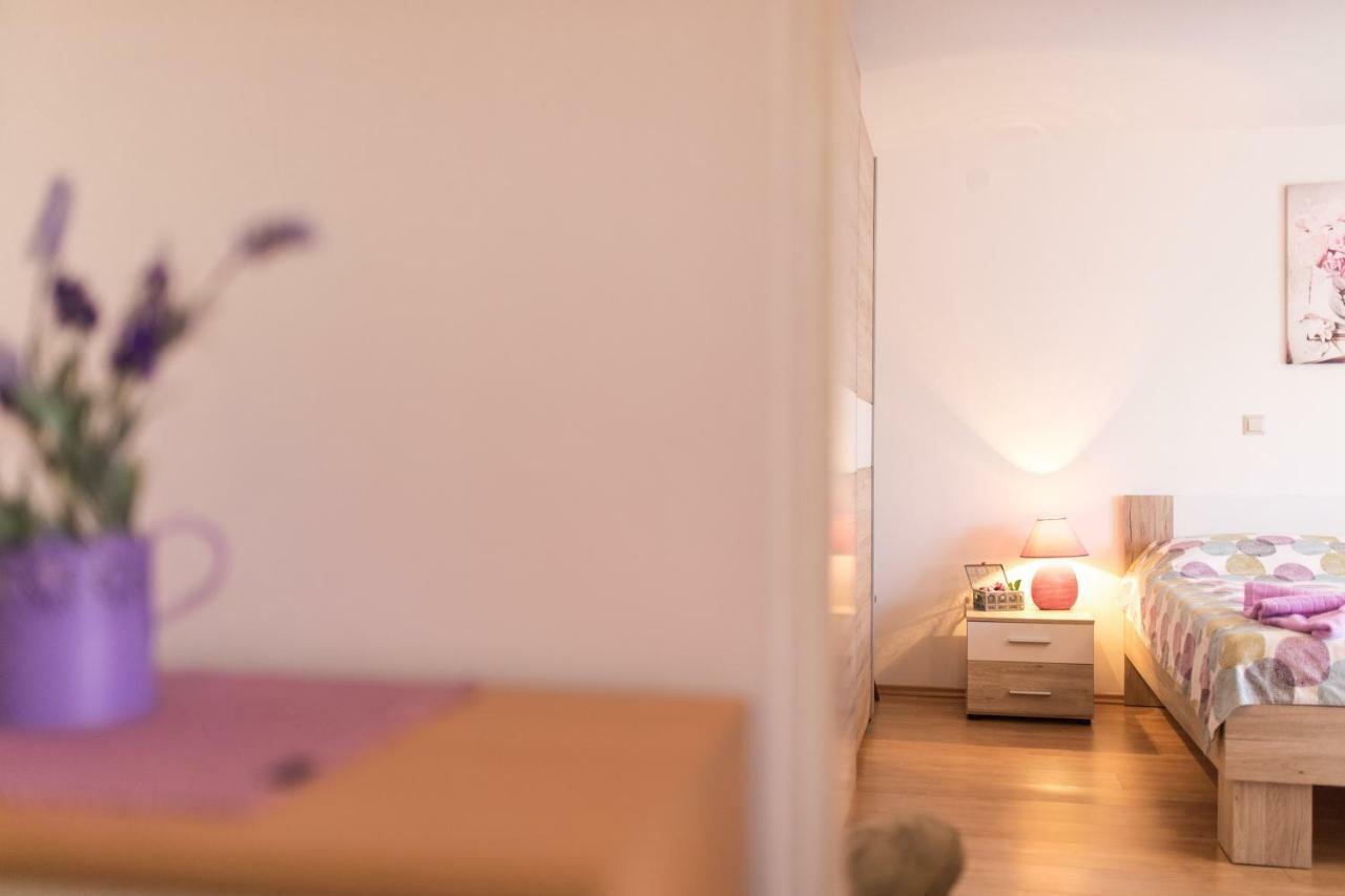 Apartment Adrijana เวอร์บนิค ภายนอก รูปภาพ